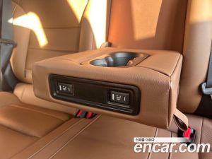 Renault-KoreaSamsung QM6 2.0 LPe RE Signature 2WD 2023 года из Южной Кореи