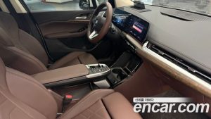 BMW 2-Series 220i Luxury 2025 года из Южной Кореи