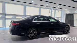 Mercedes-Benz S-Class S580L 4MATIC 2025 года из Южной Кореи