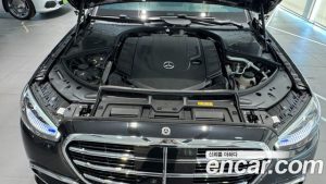 Mercedes-Benz S-Class S580L 4MATIC 2025 года из Южной Кореи