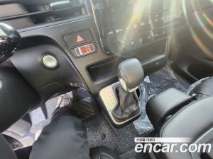 Hyundai Staria Tourer 9-Seater 2025 года из Южной Кореи