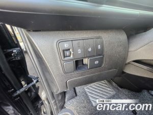 Hyundai Staria Tourer 9-Seater 2025 года из Южной Кореи
