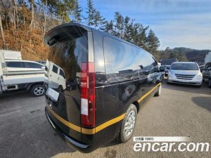 Hyundai Staria Tourer 9-Seater 2025 года из Южной Кореи