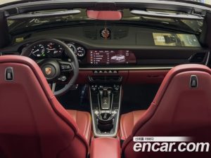 Porsche 911 CARRERA S Cabriolet 2024 года из Южной Кореи