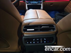 Genesis GV80 2.5T Бензин AWD 2024 года из Южной Кореи