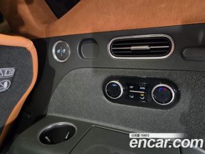 Genesis GV80 2.5T Бензин AWD 2024 года из Южной Кореи