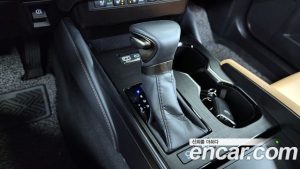 Lexus ES Executive 2025 года из Южной Кореи