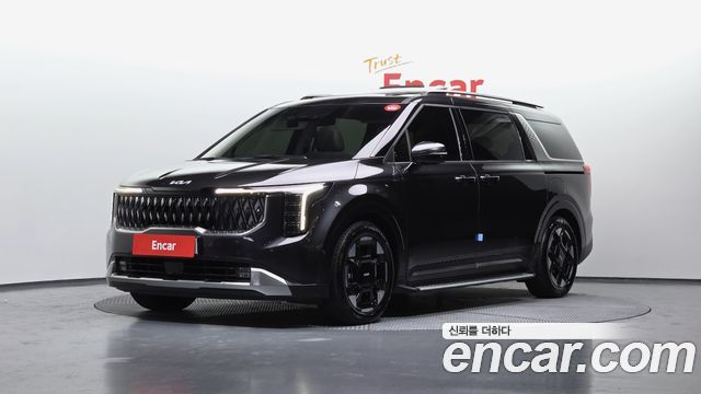 Kia Canival Бензин 9-Seater Signature 2024 года из Кореи