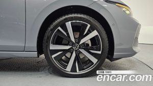 Volkswagen Golf 2.0 TDI Prestige 2026 года из Южной Кореи