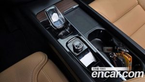 Volvo XC60 B5 Inscription 2022 года из Южной Кореи