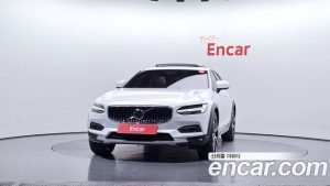 Volvo V90 B6 ULTIMATE AWD 2023 года из Южной Кореи