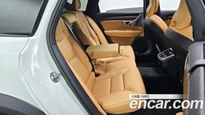 Volvo V90 B6 ULTIMATE AWD 2023 года из Южной Кореи
