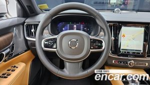 Volvo V90 B6 ULTIMATE AWD 2023 года из Южной Кореи