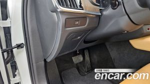 Volvo V90 B6 ULTIMATE AWD 2023 года из Южной Кореи