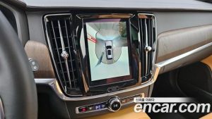 Volvo V90 B6 ULTIMATE AWD 2023 года из Южной Кореи