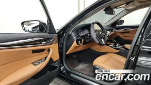 BMW 5-Series 520i Luxury 2023 года из Южной Кореи
