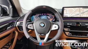 BMW 5-Series 520i Luxury 2023 года из Южной Кореи