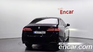 BMW 5-Series 520i M Sport 2024 года из Южной Кореи