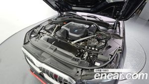 BMW 5-Series 520i M Sport 2024 года из Южной Кореи