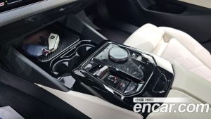 BMW 5-Series 520i M Sport 2024 года из Южной Кореи
