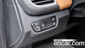 Kia Seltos Бензин 1.6 Turbo 2WD 2024 года из Южной Кореи