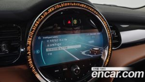 Mini Cooper 5Door CLASSIC 2023 года из Южной Кореи