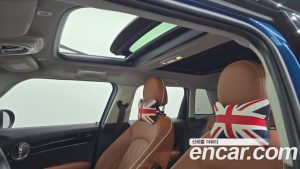 Mini Cooper 5Door CLASSIC 2023 года из Южной Кореи
