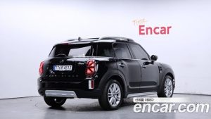 Mini Countryman CLASSIC Plus COMFORT PACK 2023 года из Южной Кореи