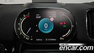 Mini Countryman CLASSIC Plus COMFORT PACK 2023 года из Южной Кореи