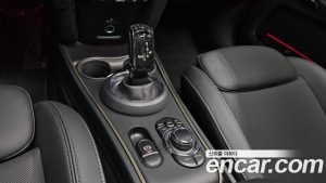 Mini Countryman CLASSIC Plus COMFORT PACK 2023 года из Южной Кореи