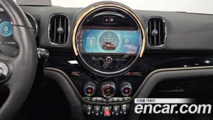 Mini Countryman CLASSIC Plus COMFORT PACK 2023 года из Южной Кореи