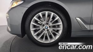 BMW 5-Series 520i Luxury 2023 года из Южной Кореи