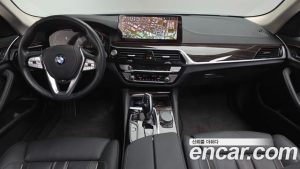 BMW 5-Series 520i Luxury 2023 года из Южной Кореи