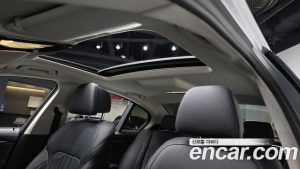 BMW 5-Series 520i Luxury 2023 года из Южной Кореи