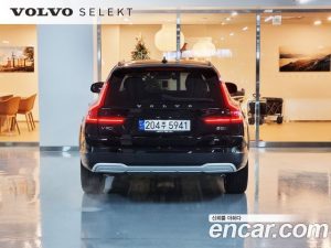 Volvo V90 B5 ULTIMATE AWD 2024 года из Южной Кореи