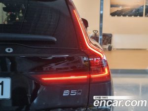 Volvo V90 B5 ULTIMATE AWD 2024 года из Южной Кореи