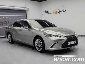 Lexus ES Luxury Plus 2023 года из Южной Кореи