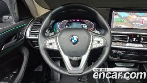 BMW X4 xDrive20i xLine 2024 года из Южной Кореи