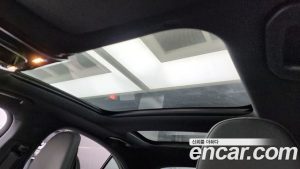 Mercedes-Benz E-Class E350e 4MATIC 2025 года из Южной Кореи