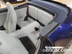 Porsche 911 CARRERA 4S Cabriolet 2024 года из Южной Кореи