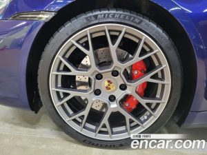 Porsche 911 CARRERA 4S Cabriolet 2024 года из Южной Кореи