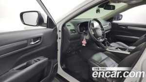 Renault-KoreaSamsung QM6 2.0 LPe LE 2WD 2023 года из Южной Кореи