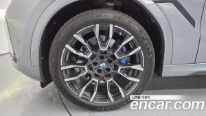 BMW X6 xDrive40i M Sport 2025 года из Южной Кореи