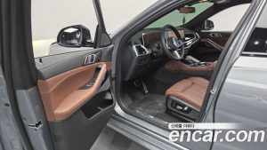 BMW X6 xDrive40i M Sport 2025 года из Южной Кореи