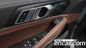 BMW X6 xDrive40i M Sport 2025 года из Южной Кореи