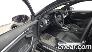 Audi A3 40 TFSI Premium 2023 года из Южной Кореи