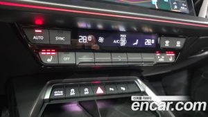 Audi A3 40 TFSI Premium 2023 года из Южной Кореи