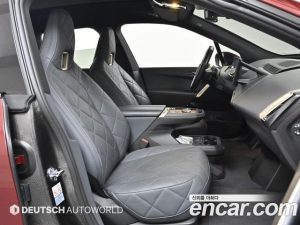 BMW iX xDrive50 Sport Plus 2024 года из Южной Кореи