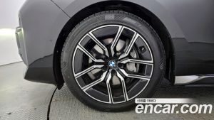 BMW 7-Series 740i xDrive M Sport 2024 года из Южной Кореи