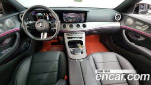 Mercedes-Benz E-Class E350 4MATIC AMG Line 2023 года из Южной Кореи